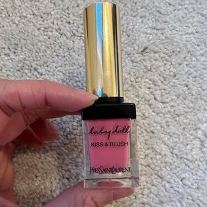 YSL Babydoll Kiss & Blush in "8" Lightly used